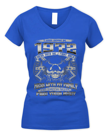 1972 HH89-K2 – T-shirt – Theme: "Birth Year – Family Always Protects" - Women's V-Neck T-Shirt - Royal