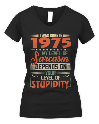 1975 HH89-K2 – Vintage Born to Be Sarcastic T-Shirt - Women's V-Neck T-Shirt - Black