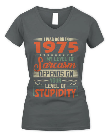 1975 HH89-K2 – Vintage Born to Be Sarcastic T-Shirt - Women's V-Neck T-Shirt - Charcoal
