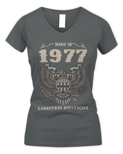 1977 HH89-K2 – Classic Birth Year Limited Edition T-Shirt - Women's V-Neck T-Shirt - Charcoal