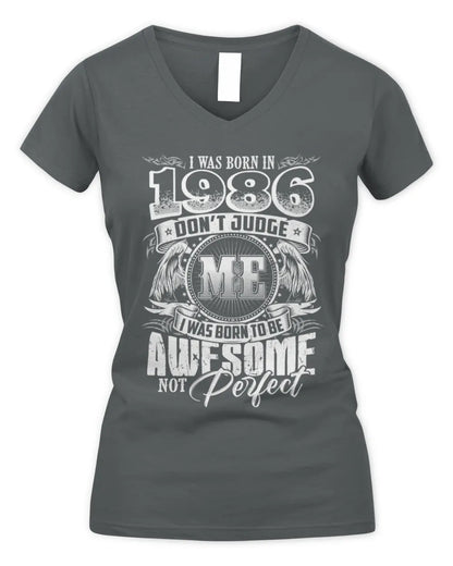 1986 HH89-K2 – Awesome Birth Year Quote T-Shirt - Women's V-Neck T-Shirt - Charcoal