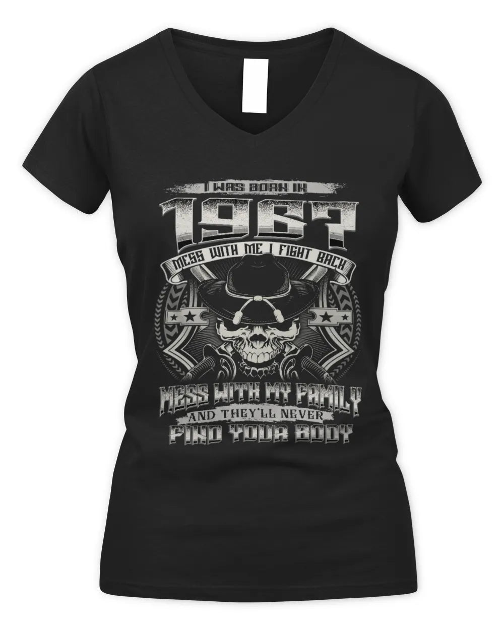 1967 HH89-K2 – T-shirt – Theme: "Birth Year – Family Always Protects" - Women's V-Neck T-Shirt - Black