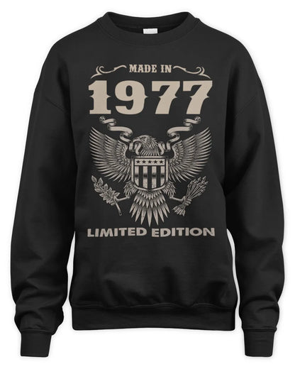 1977 HH89-K2 – Classic Birth Year Limited Edition T-Shirt - Unisex Sweatshirt - Black