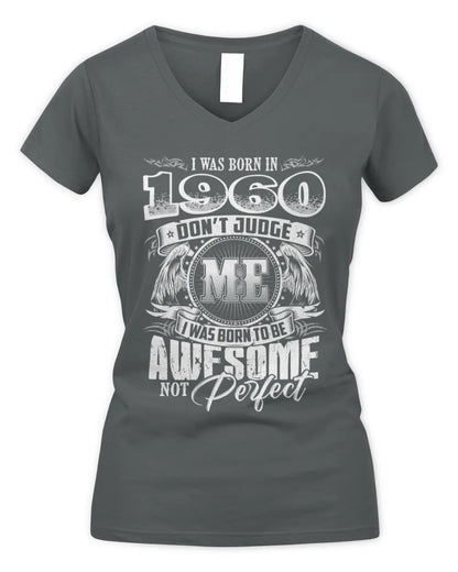 1960 HH89-K2 – Awesome Birth Year Quote T-Shirt - Women's V-Neck T-Shirt - Charcoal