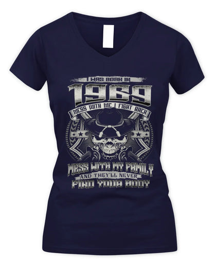 1969 HH89-K2 – T-shirt – Theme: "Birth Year – Family Always Protects" - Women's V-Neck T-Shirt - Navy