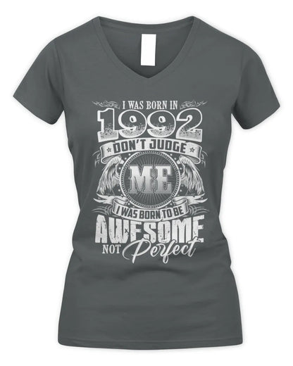 1992 HH89-K2 – Awesome Birth Year Quote T-Shirt - Women's V-Neck T-Shirt - Charcoal