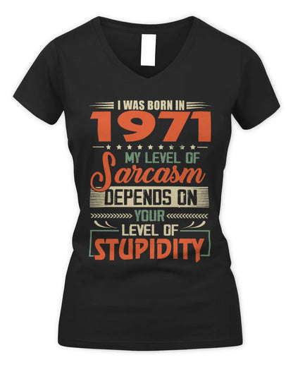1971 HH89-K2 – Vintage Born to Be Sarcastic T-Shirt - Women's V-Neck T-Shirt - Black